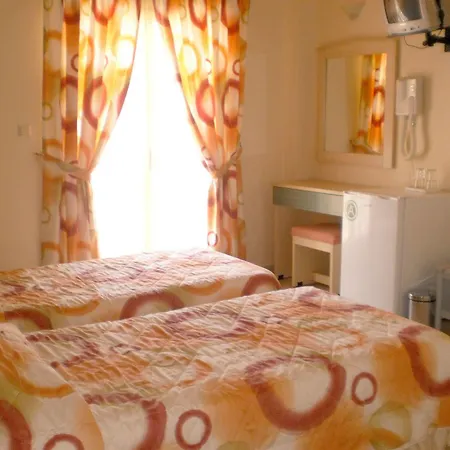 Starlight Hotell 4*